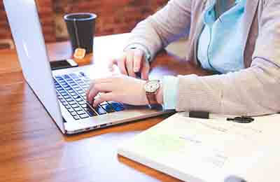 事業(yè)管理定位與發(fā)展綜述