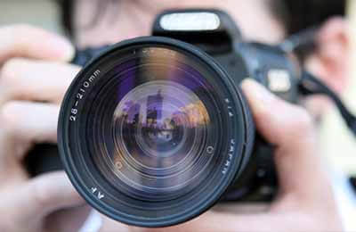 小議新聞及時(shí)空觀的辯論